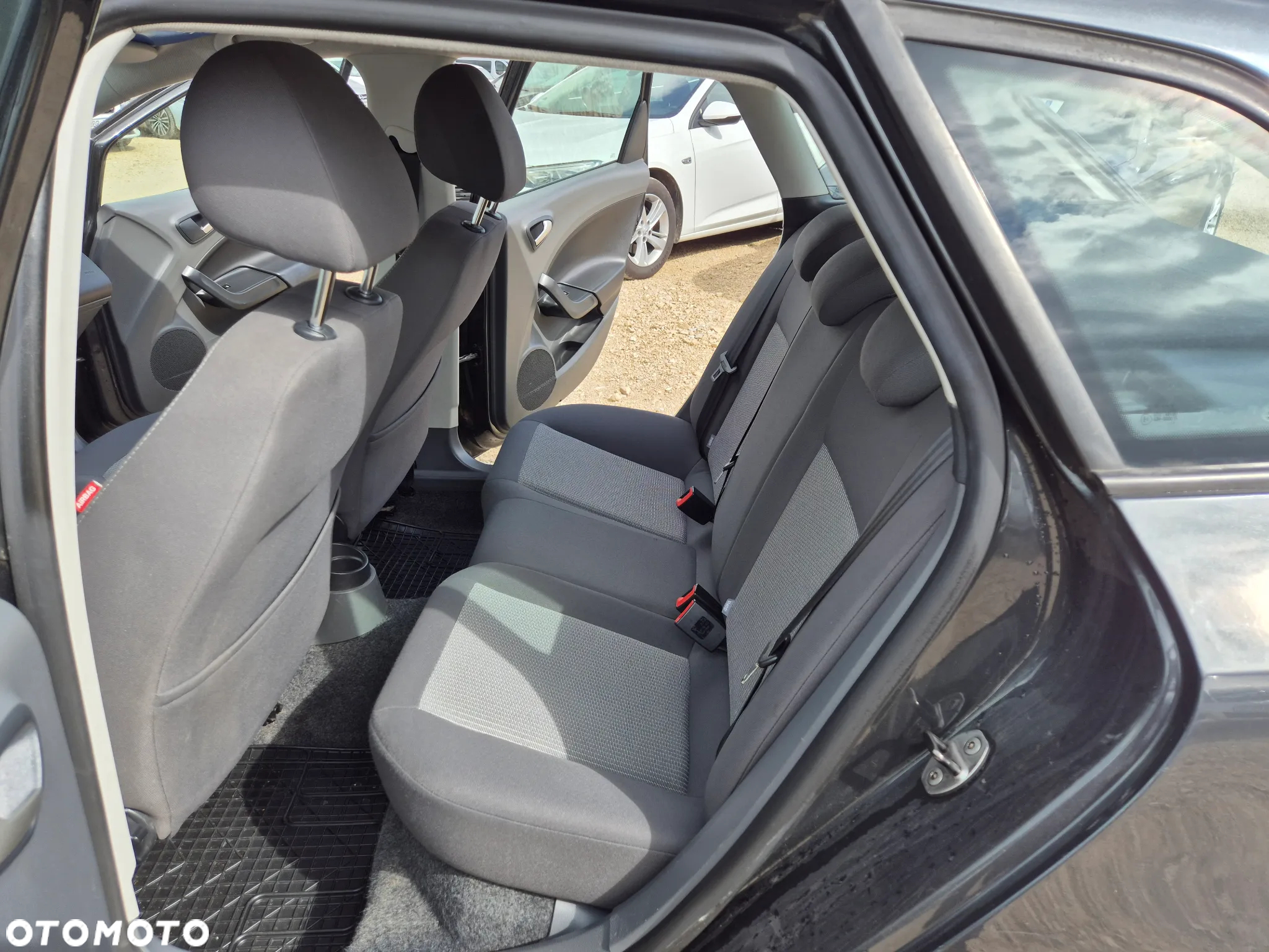 Seat Ibiza 1.6 TDI Style - 6