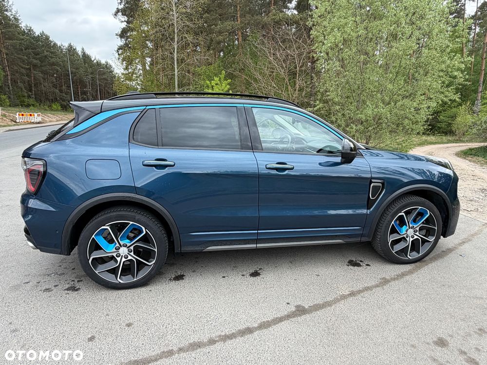 Lynk & Co 01 - 8