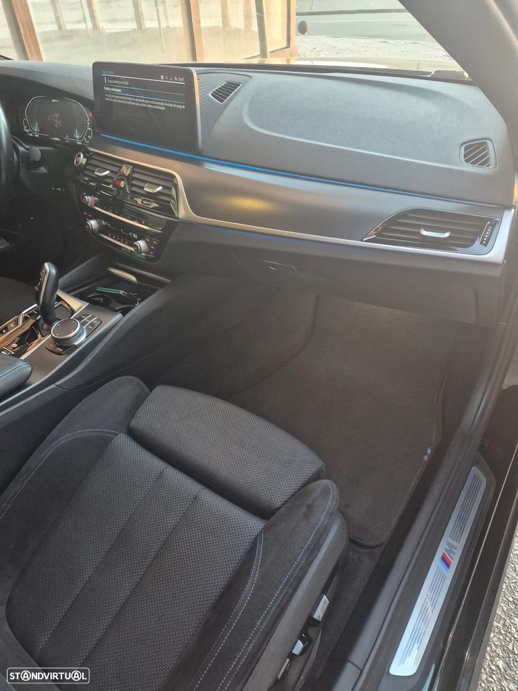 BMW 530 e iPerformance Pack M - 14