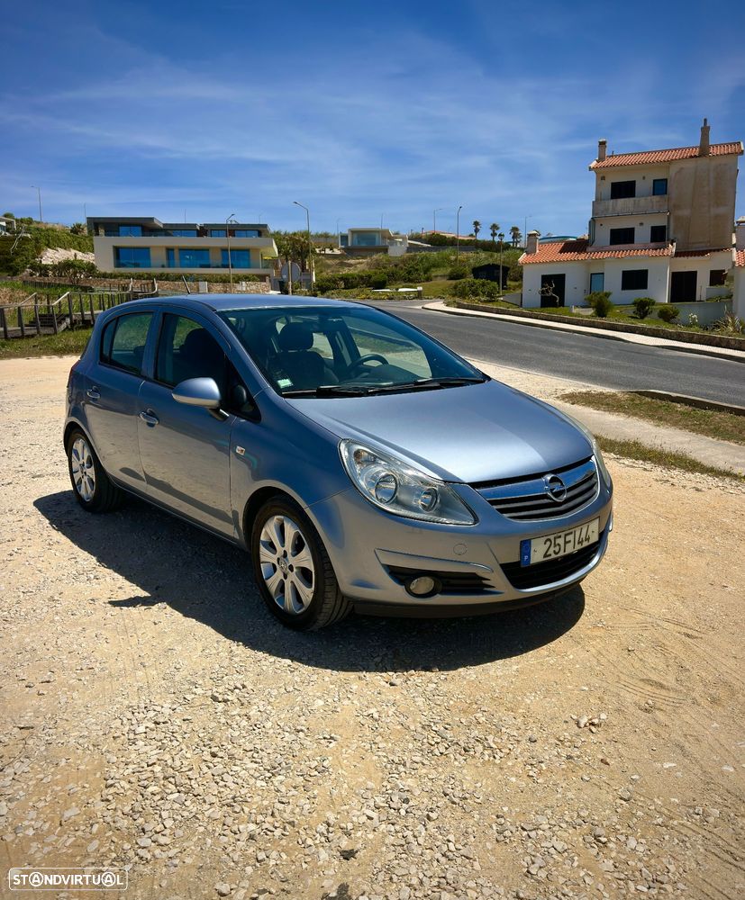 Opel Corsa 1.3 CDTI Enjoy EcoFLEX - 1