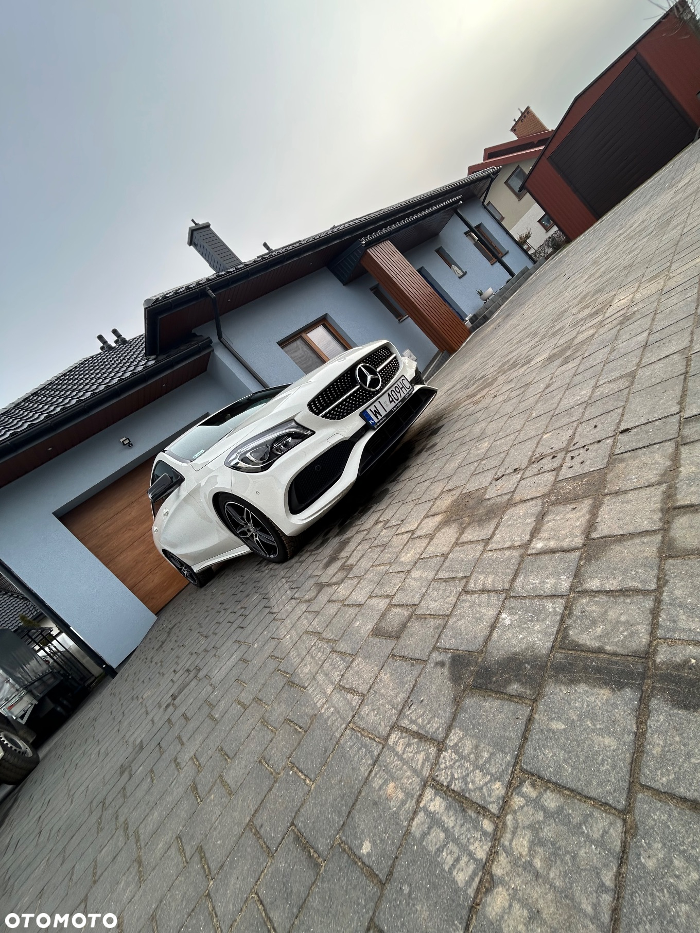 Mercedes-Benz CLA 200 7G-DCT - 16