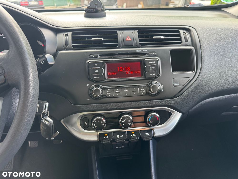 Kia Rio 1.2 Business Line - 9