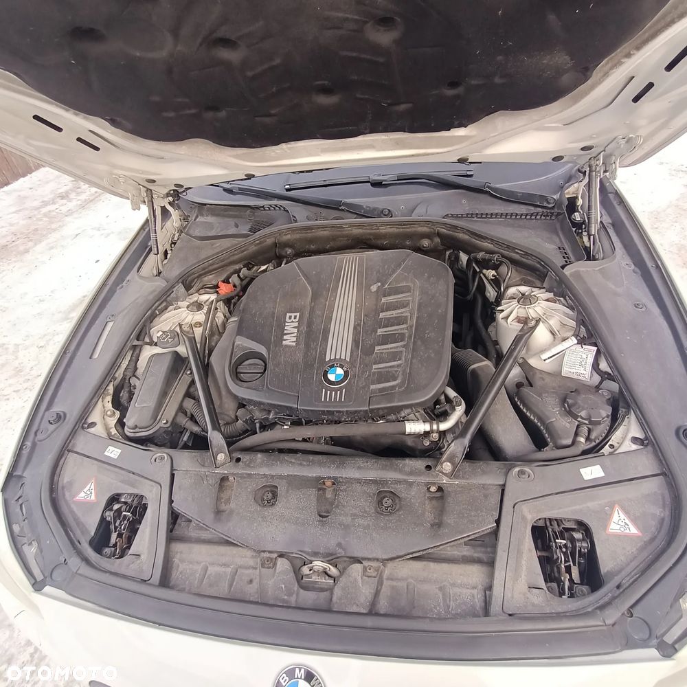 BMW Seria 5 530d xDrive - 18