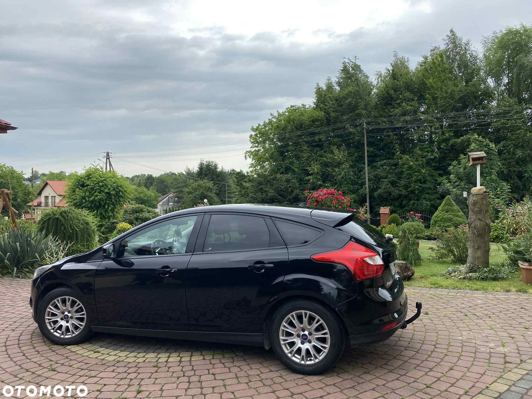 Ford Focus 1.6 Ambiente - 1
