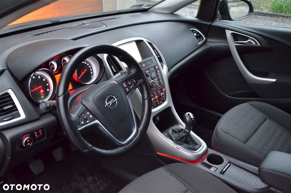 Opel Astra - 11