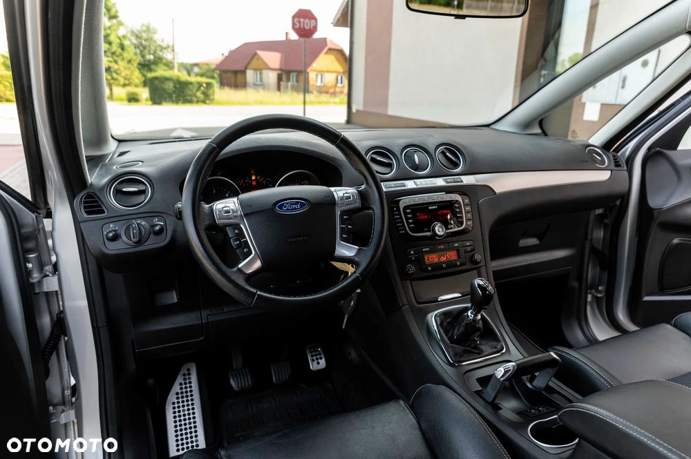 Ford S-Max 2.0 TDCi DPF Business Edition - 36