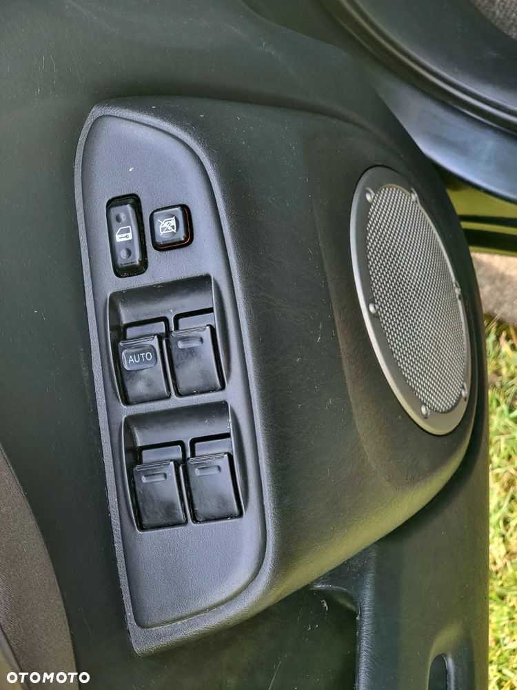 Toyota RAV4 D-4D 4x4 - 13