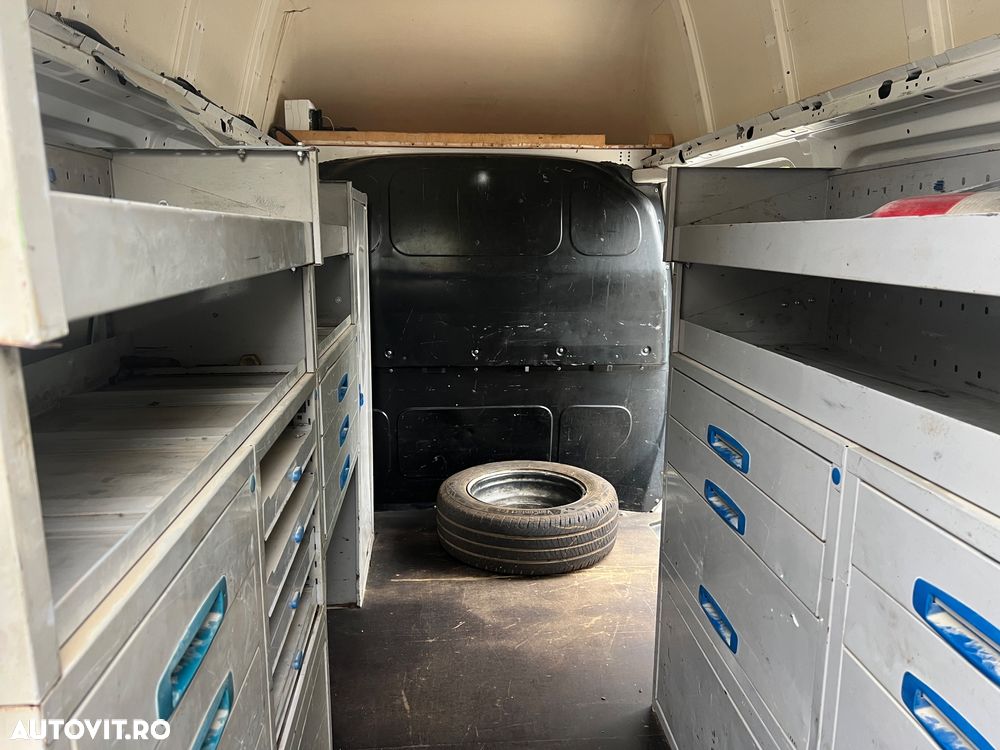 Volkswagen Transporter - 31