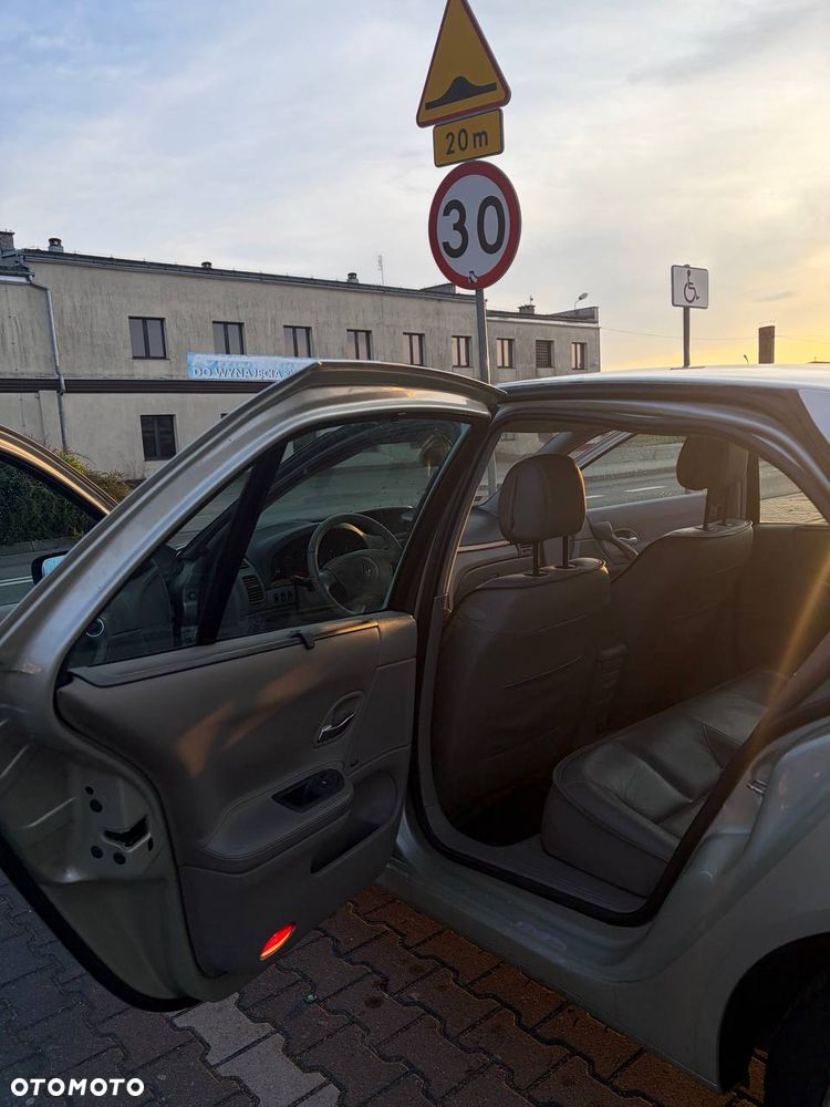 Renault Laguna 2.0T Luxe Privilege - 15