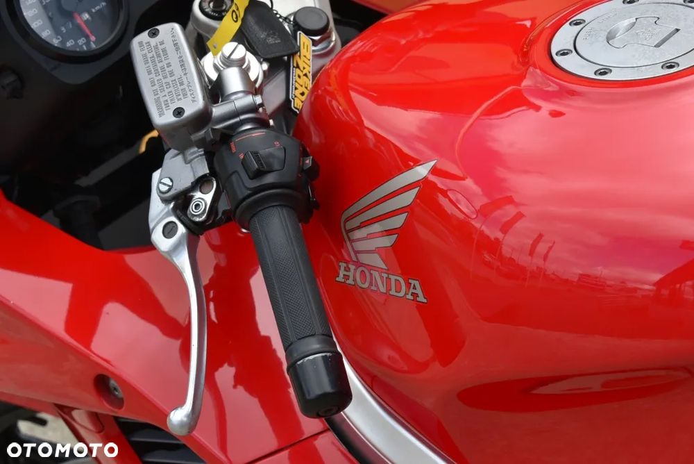 Honda VFR - 20