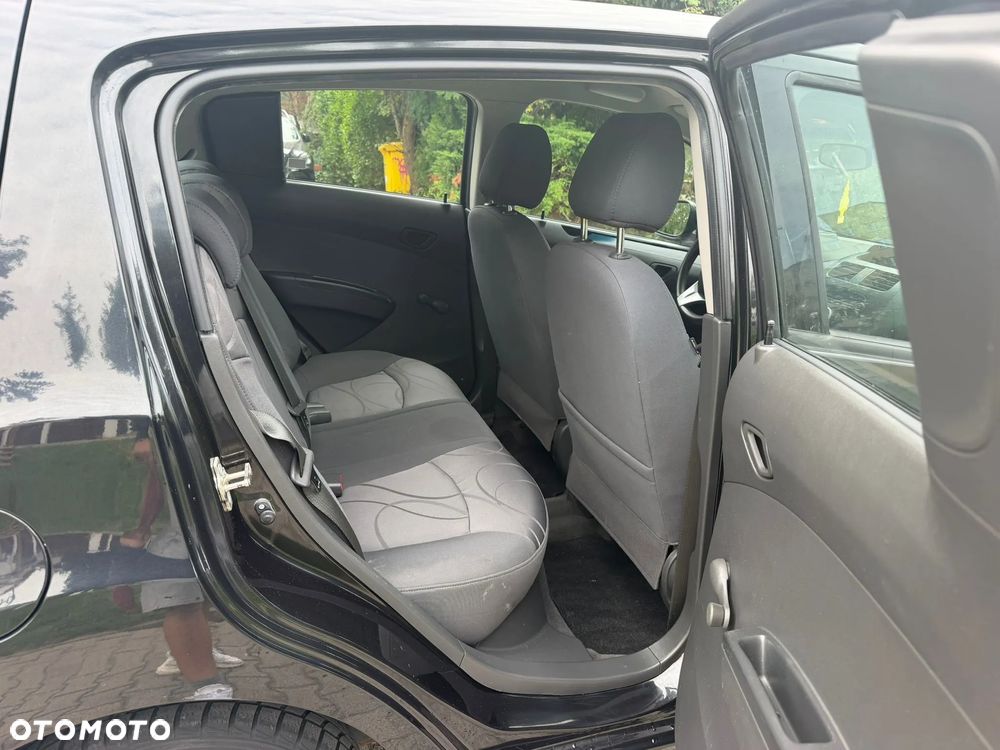 Chevrolet Spark - 17