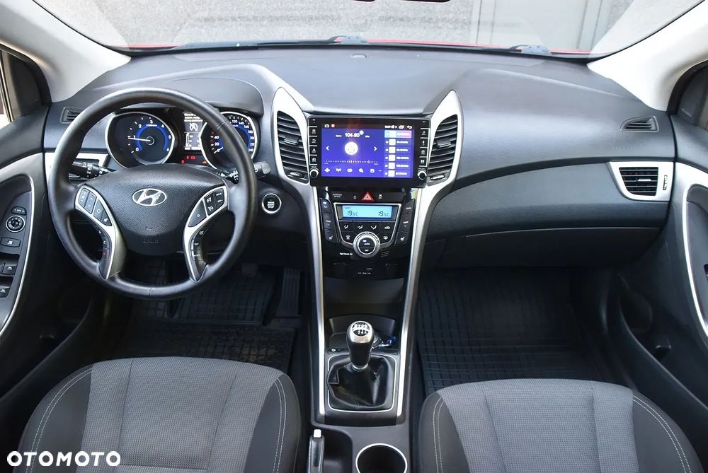 Hyundai i30 - 24