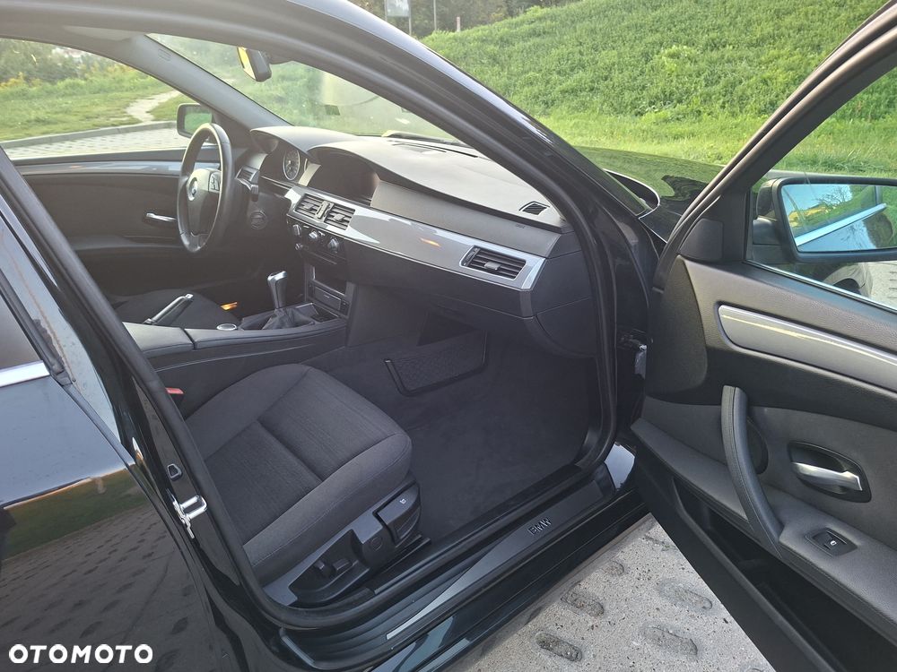 BMW Seria 5 520d - 8