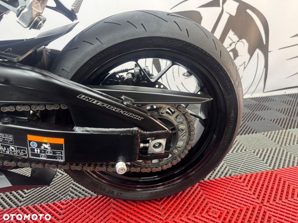 Honda CBR - 19