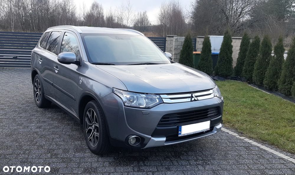 Mitsubishi Outlander 2.2 DID Instyle Navi - 1
