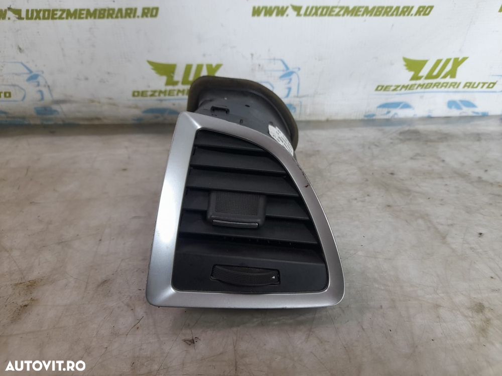 Grila ventilatie  bord 13261540RH Opel Astra J [2009 - 2012] 1.7 cdti - 1