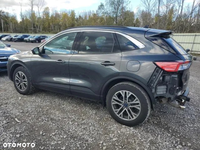 Ford Kuga - 2
