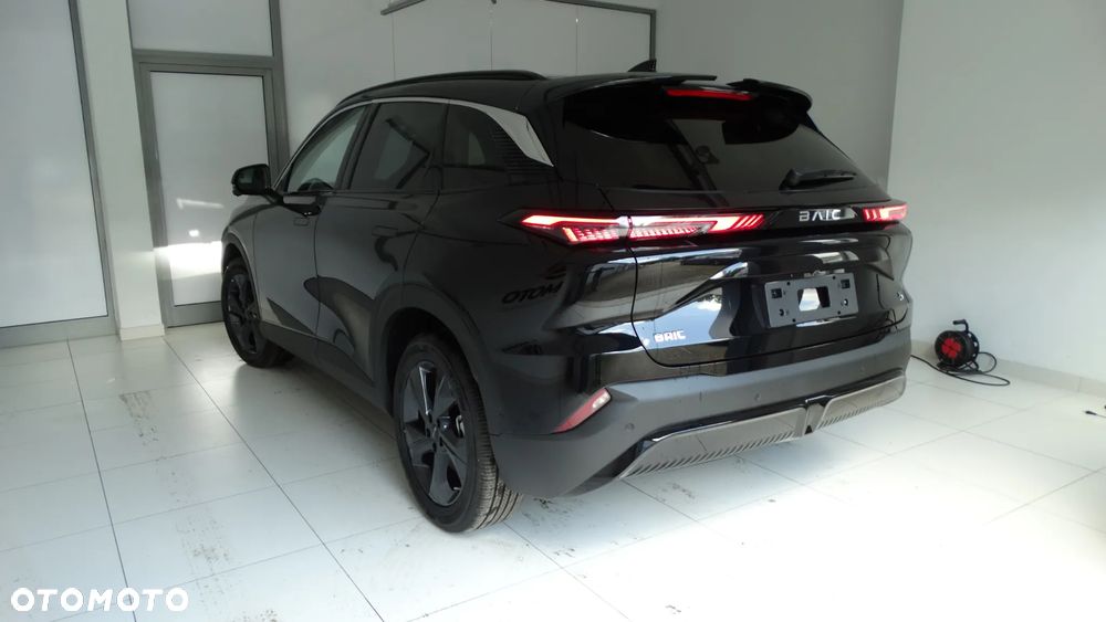 BAIC 5 Beijing 1.5T Comfort DCT - 7