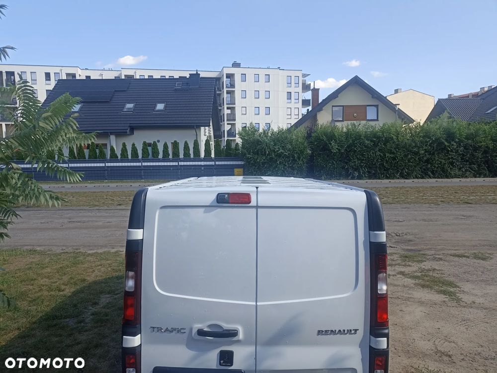 Renault Trafic 3 - 9