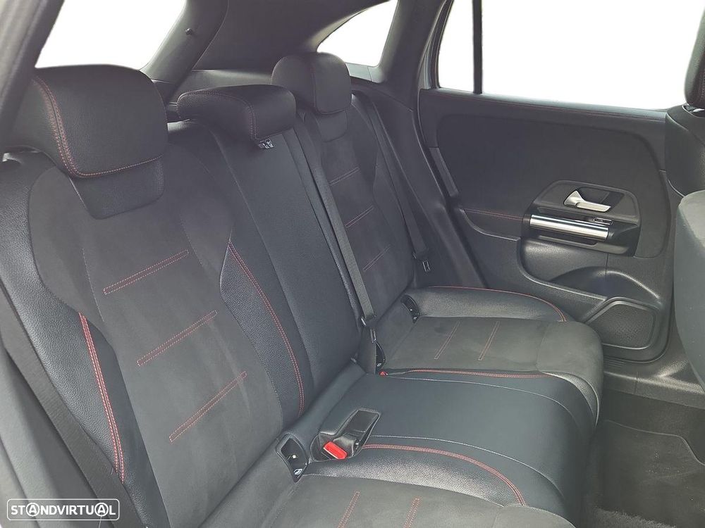 Mercedes-Benz GLA 180 d AMG Line - 23