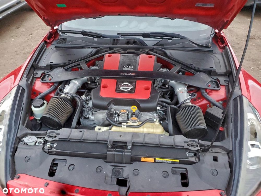 Nissan 370 Z - 12