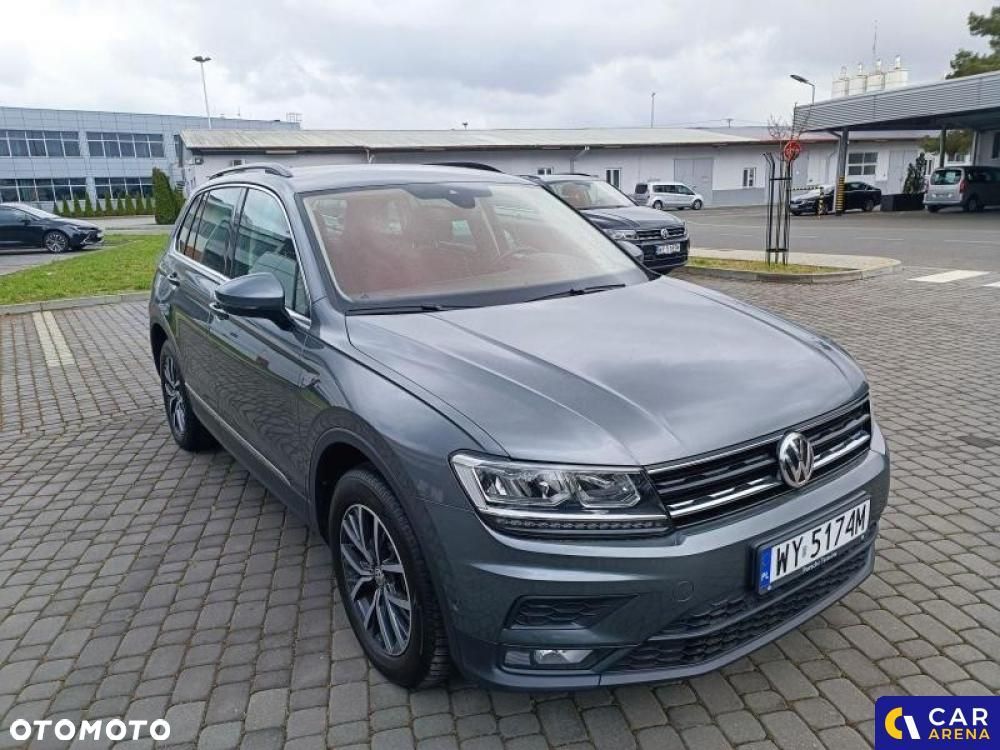 Volkswagen Tiguan - 1