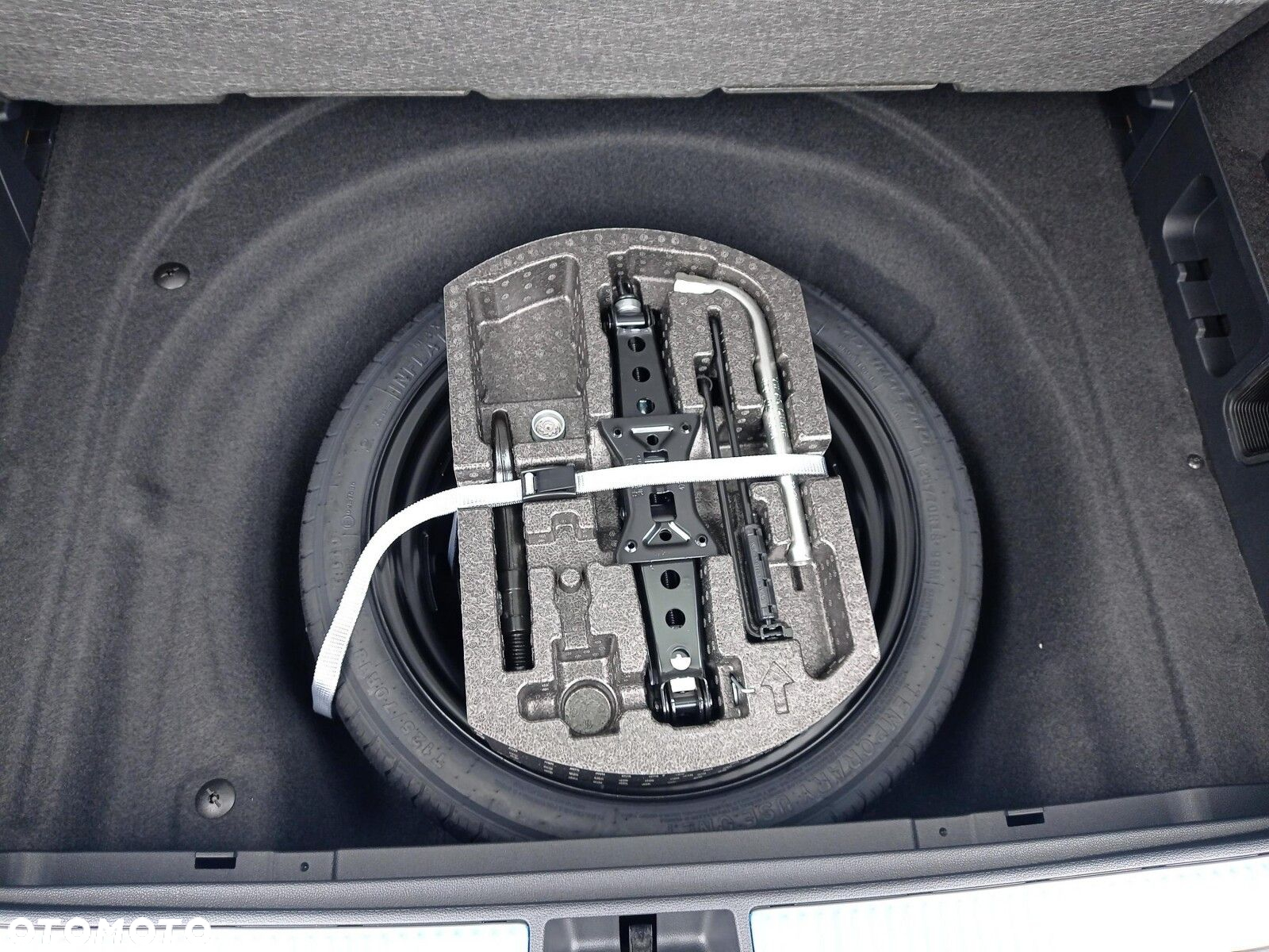 Volkswagen Passat - 18