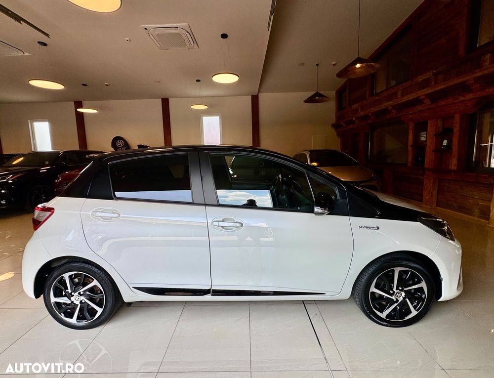 Toyota Yaris 1.5 VVT-i HSD Bi-Tone R&B - 9