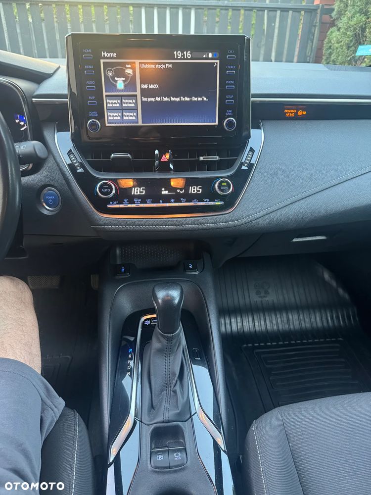Toyota Corolla 1.8 Hybrid Comfort - 19