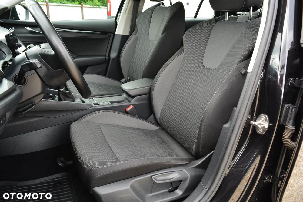 Skoda Octavia 1.5 TSI ACT Ambition - 32