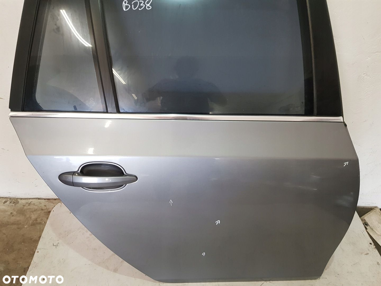 DRZWI PRAWE PRAWY TYŁ BMW E61 LCI EUR SPACEGRAU METALLIC A52/7 - 3
