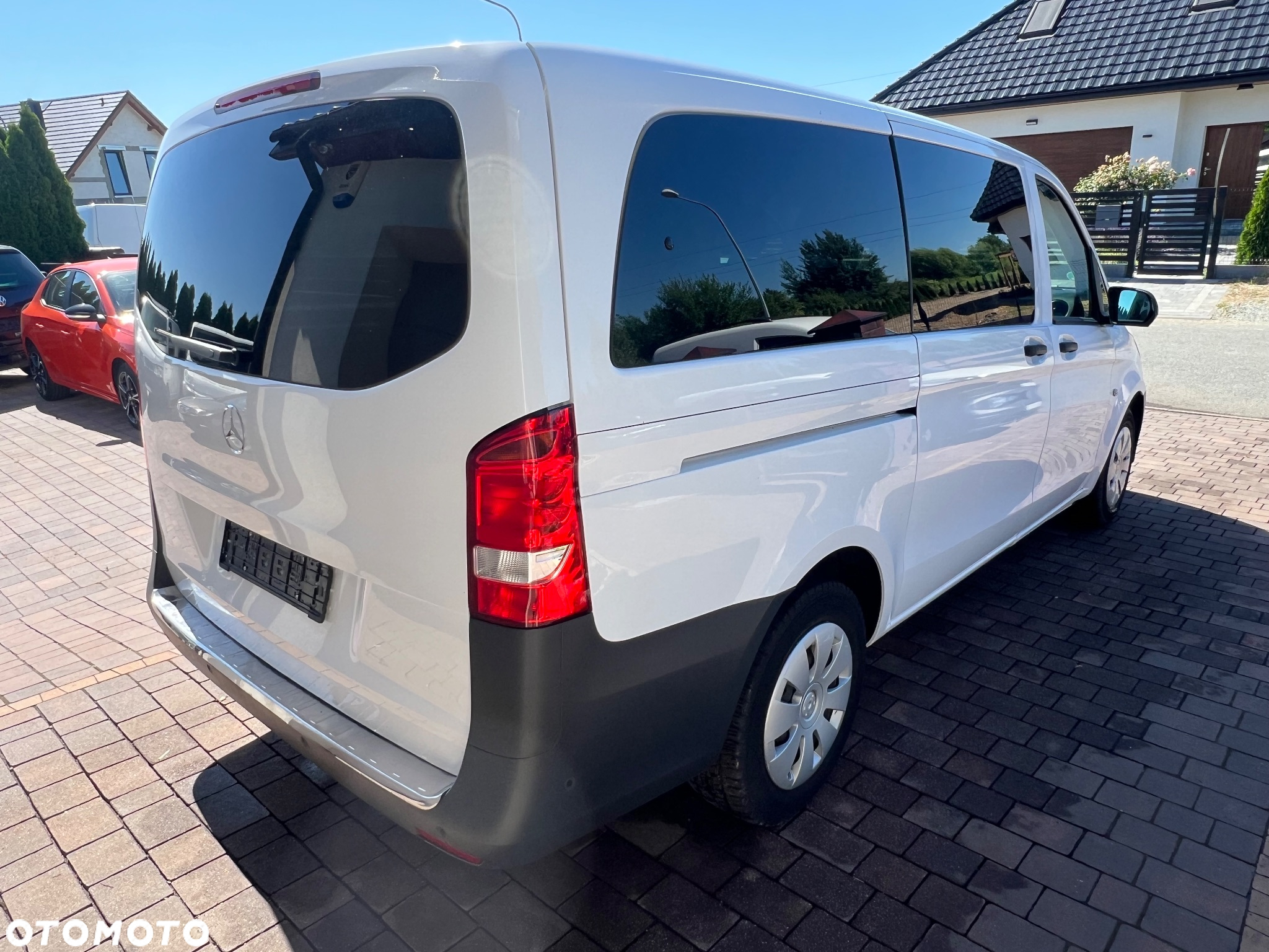 Mercedes-Benz Vito 111 CDI (BlueTEC) Tourer Lang PRO - 11