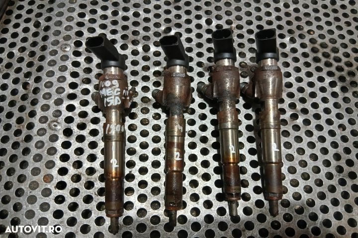 Injector motorina 8201100113 SET 8201100113 Renault Megane 3 [facelif - 1