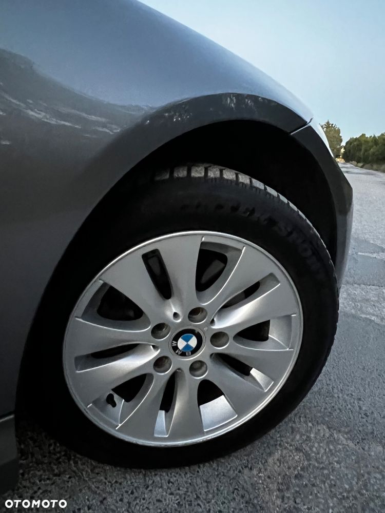 BMW Seria 3 316i - 21