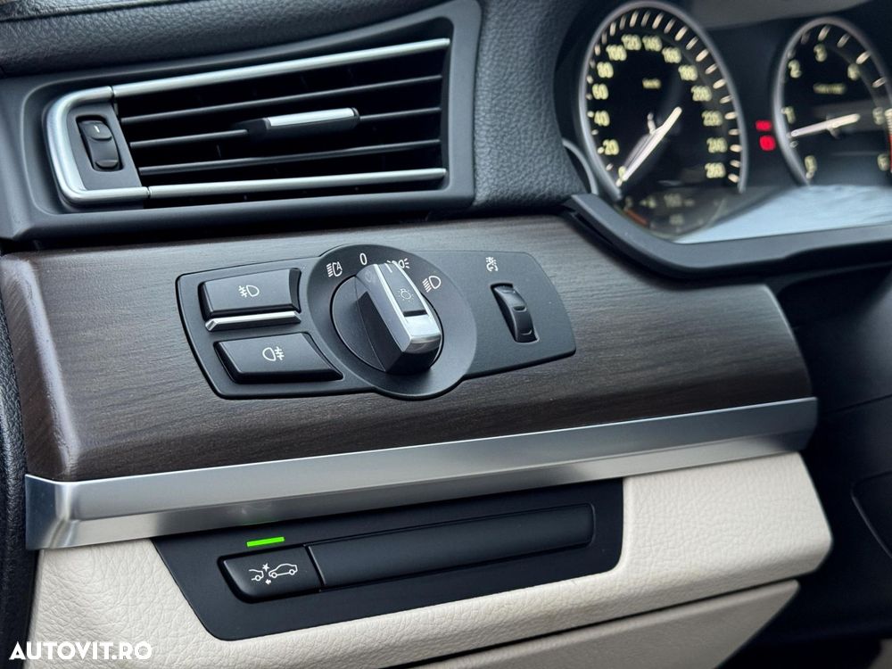 BMW Seria 7 740d xDrive Aut. - 27