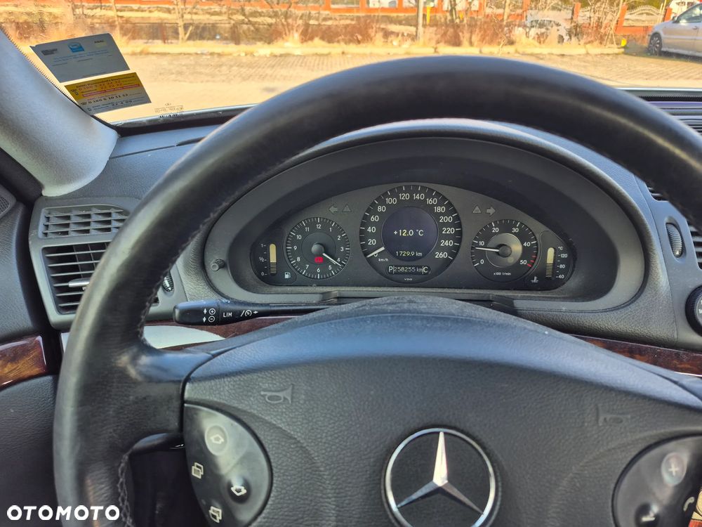 Mercedes-Benz Klasa E 200 CDI Automatik Classic - 9