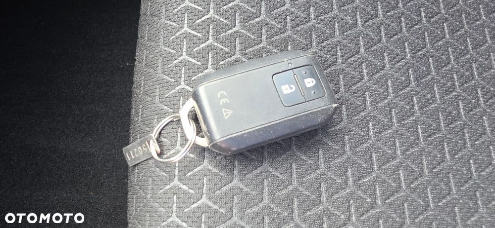 Suzuki Swift 1.2 Premium Plus CVT - 8