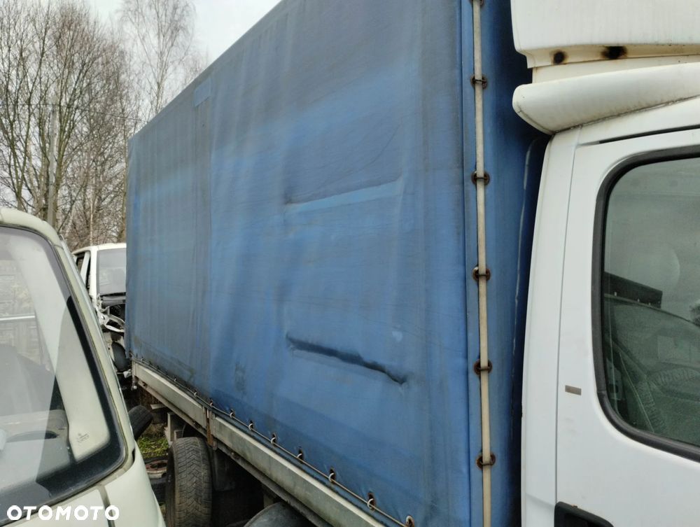 Skrzynia ładunkowa z plandeką do Renault Master - 5