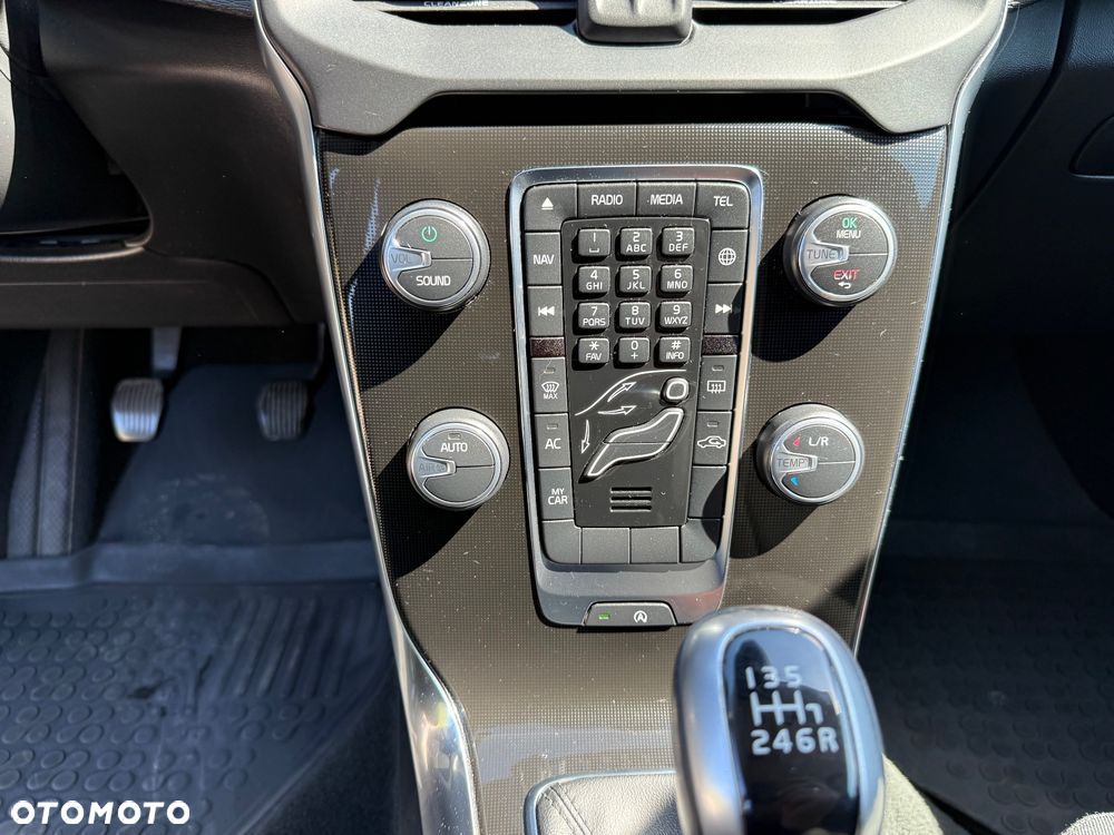 Volvo V40 D2 Drive-E Base - 11