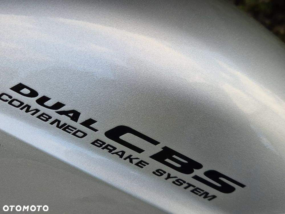Honda CBR - 15
