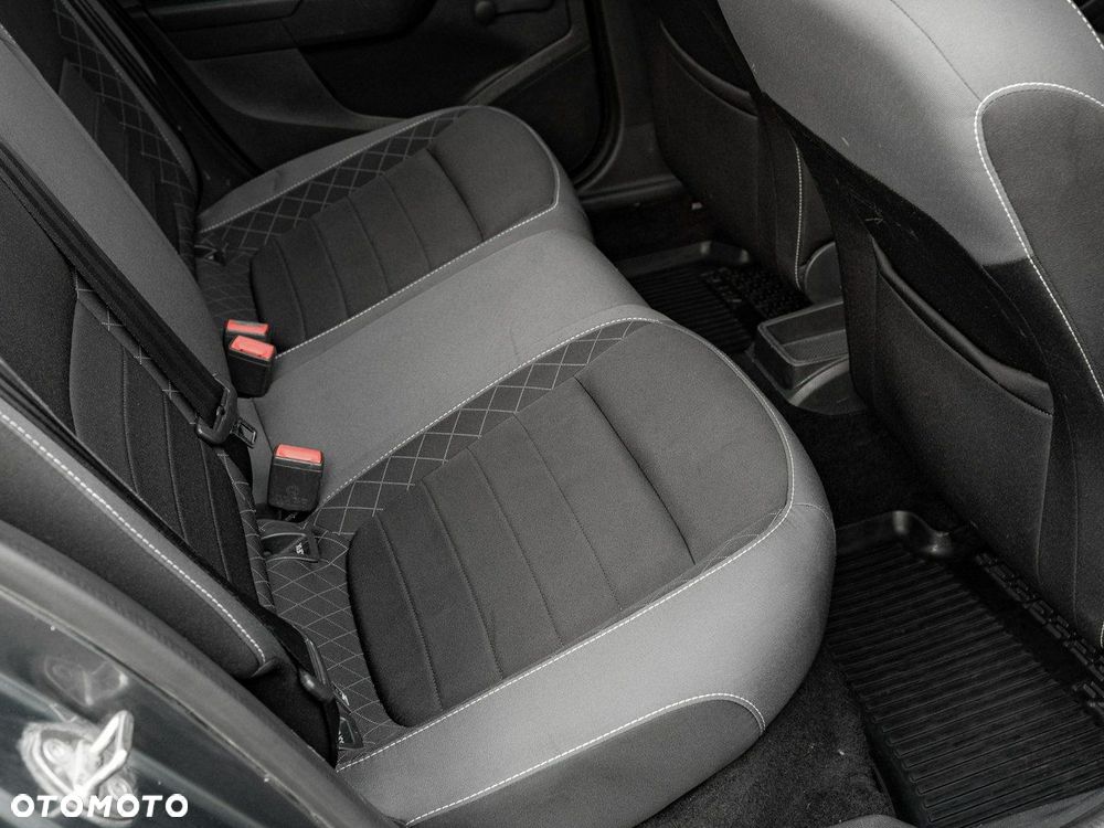 Skoda Fabia 1.0 TSI Ambition - 32