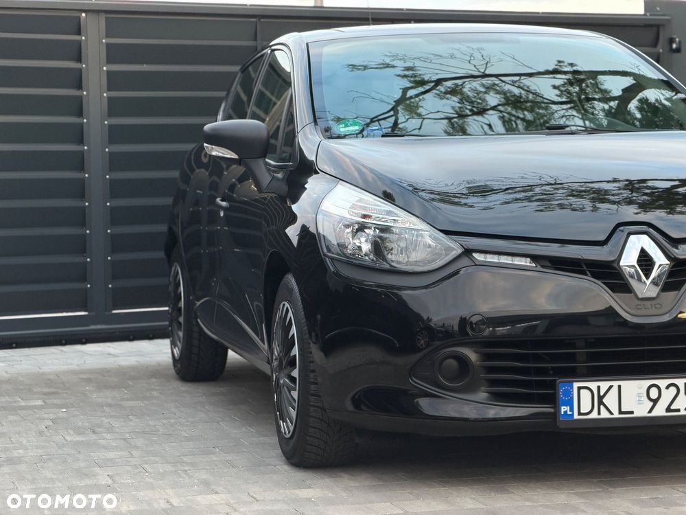 Renault Clio 1.2 16V Life - 23