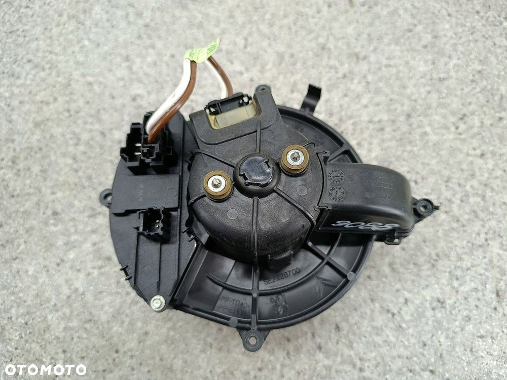 WENTYLATOR NAWIEWU CITROEN BERLINGO II 5E2228200 5E2228700 NRF  DENSO - 3