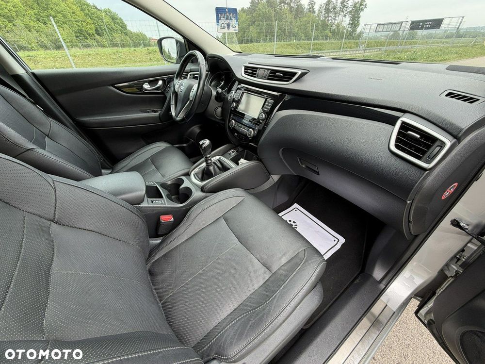 Nissan Qashqai - 10