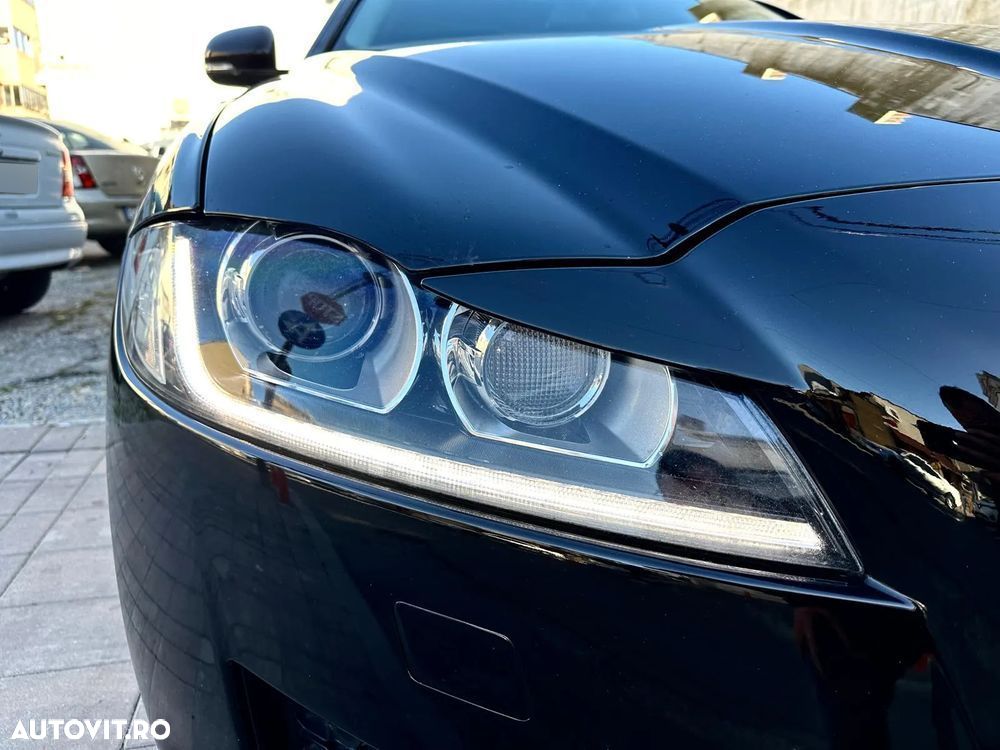 Jaguar XF 20d RWD Prestige - 10