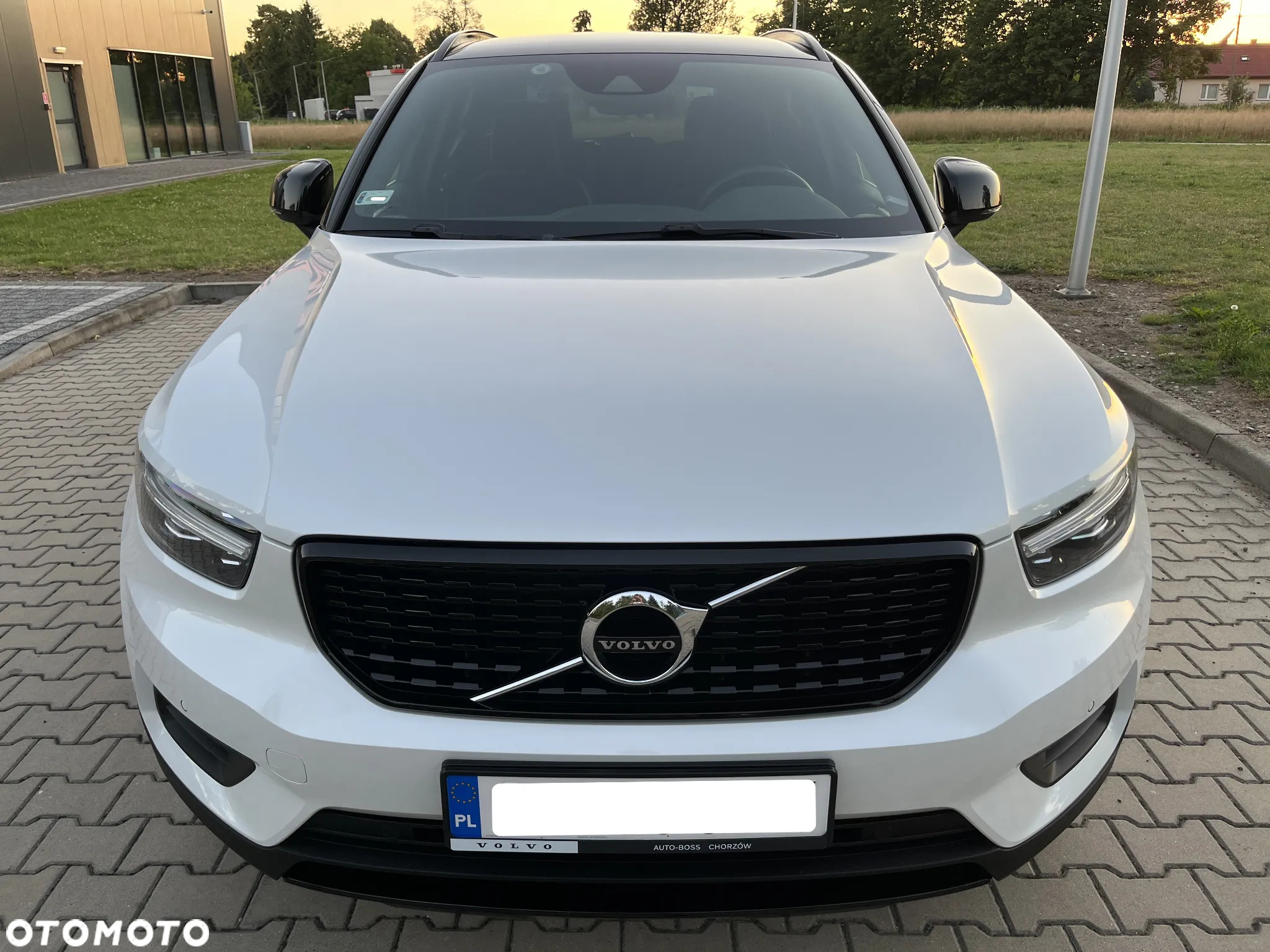Volvo XC 40 T3 R-Design - 11