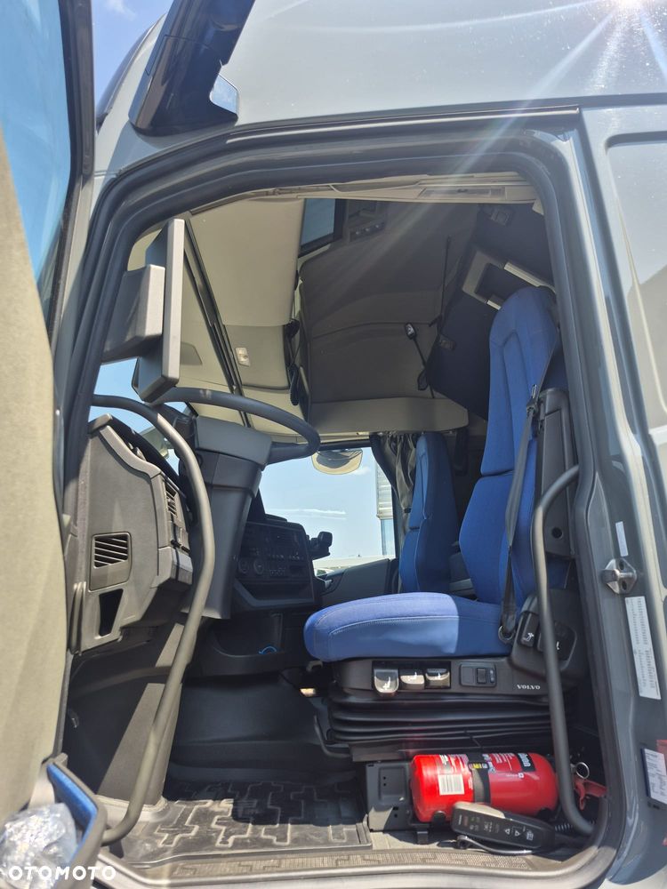 Volvo FH X-low - 11