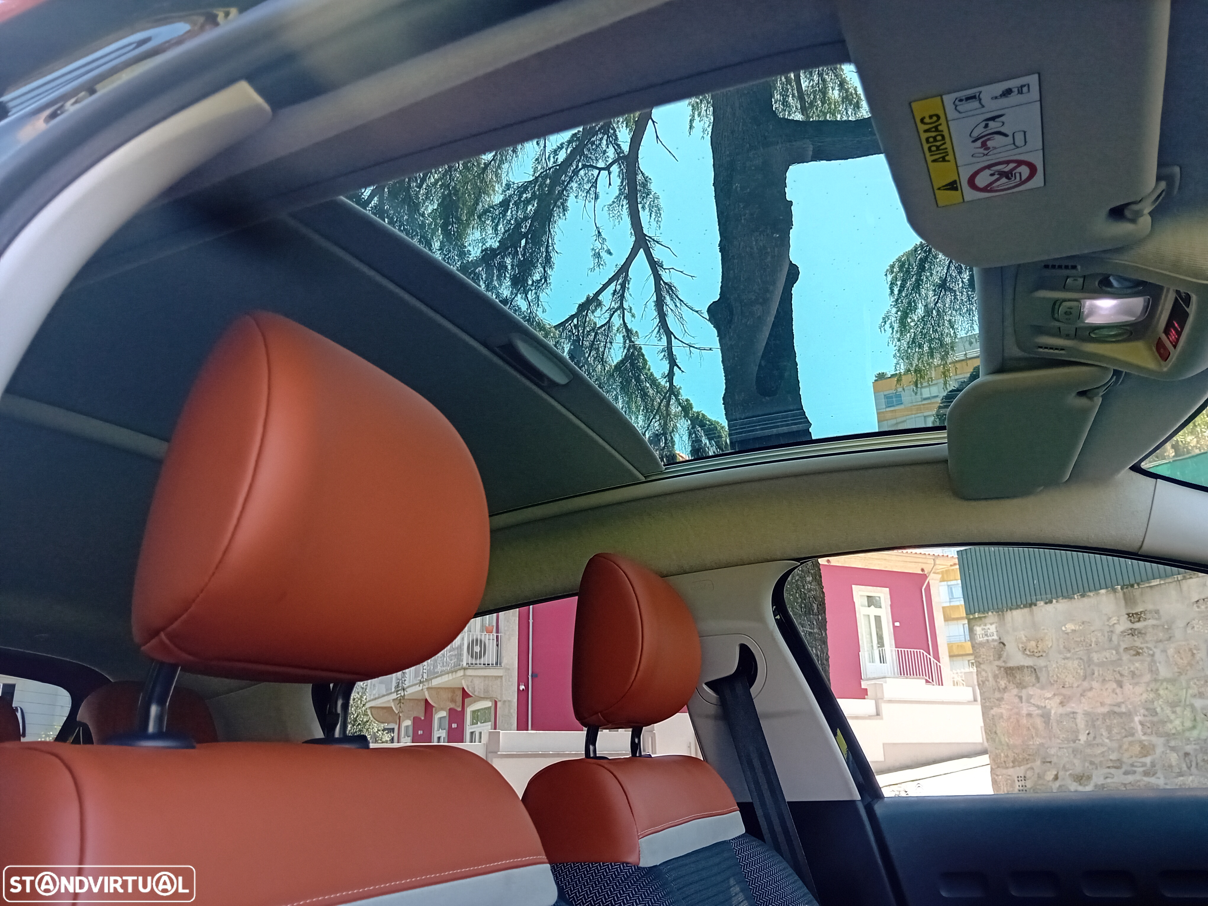 Citroën C3 1.2 PureTech Shine - 29