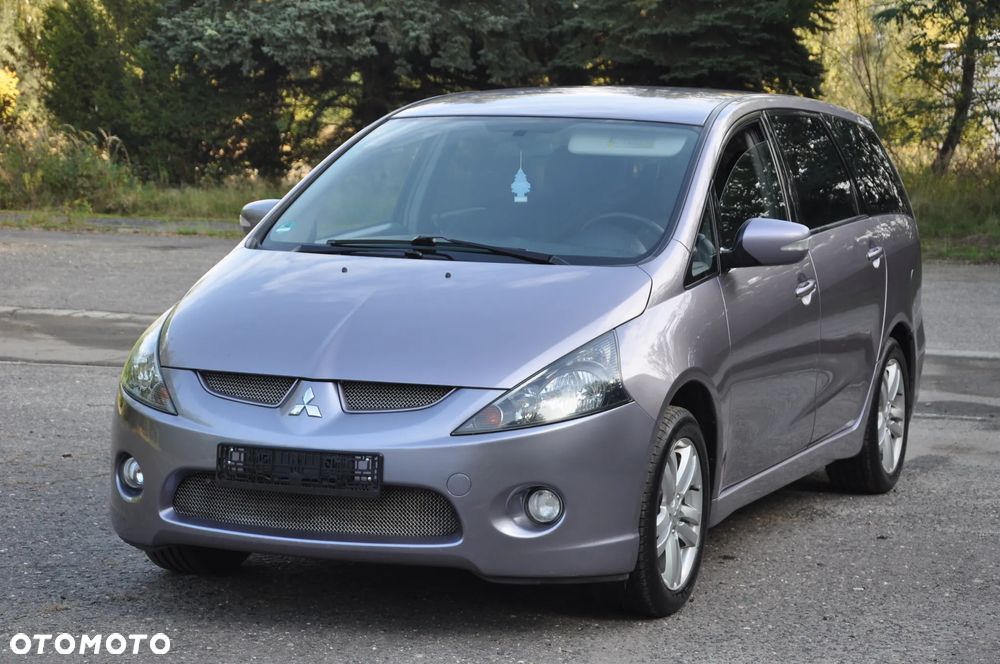 Mitsubishi Grandis - 3