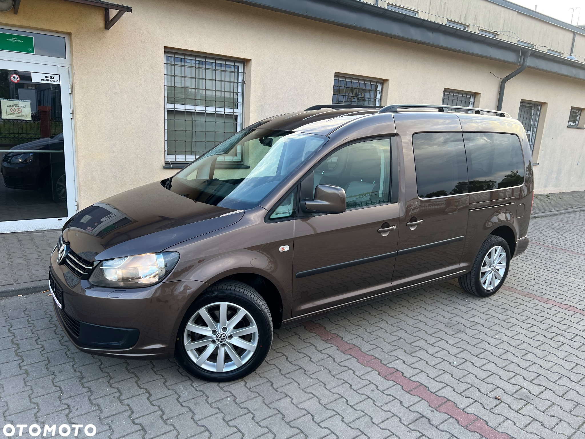 Volkswagen Caddy Maxi 2.0 TDI Comfortline - 12